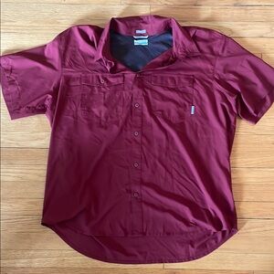 Columbia Men's Burgundy Short Sleeve Shirt